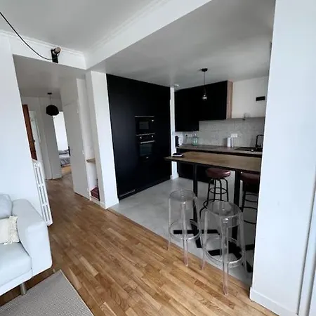 T3 Avec Balcon, Centre-ville شقة *